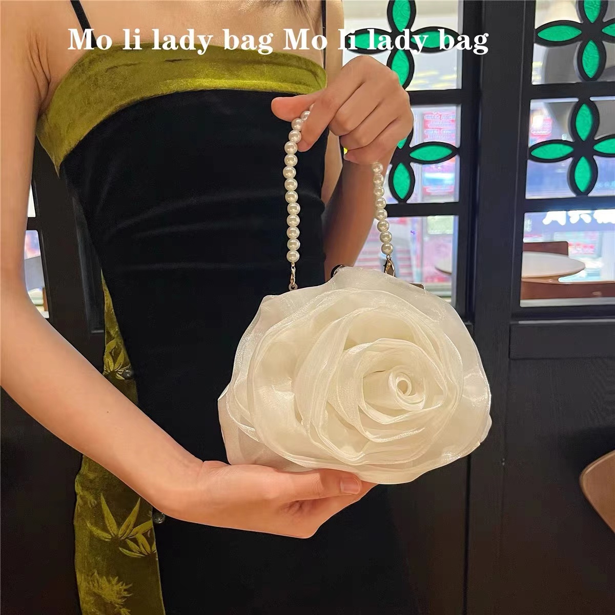 Luxury Bags On Sale - Borsa a mano floreale in raso