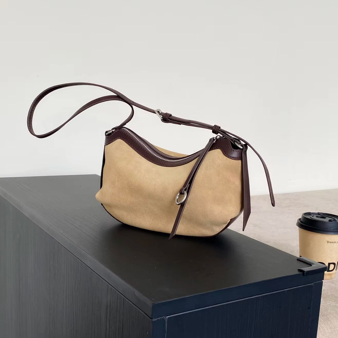 Half Moon Bag Suede - Borsa Hobo in Vera Pelle Scamosciata