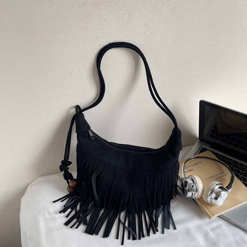Borsa a tracolla monospalla co - Half Moon Bag Suede recensione e prezzo