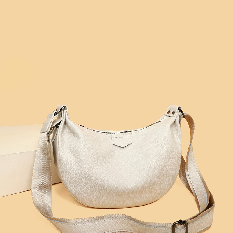 Nuove Borse da Donna in Vera P - Half Moon Bag Suede recensione e prezzo