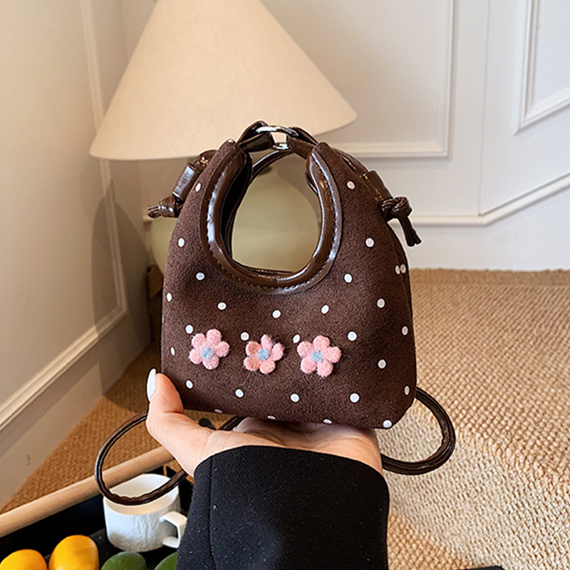 Mini borsa a tracolla autunno  - Half Moon Bag Suede recensione e prezzo