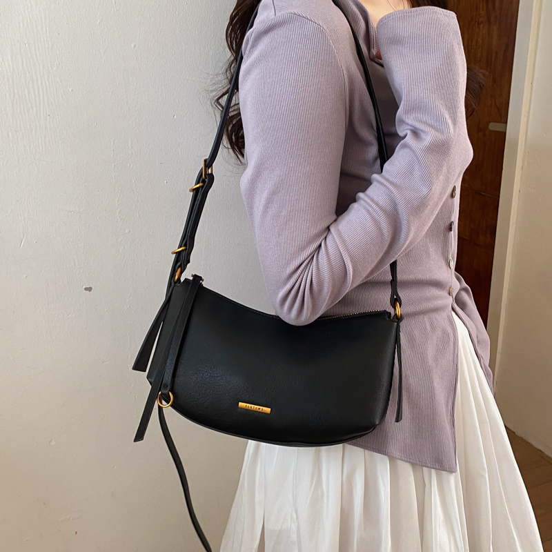 borse luxury firmate borse fir - Half Moon Bag Suede recensione e prezzo