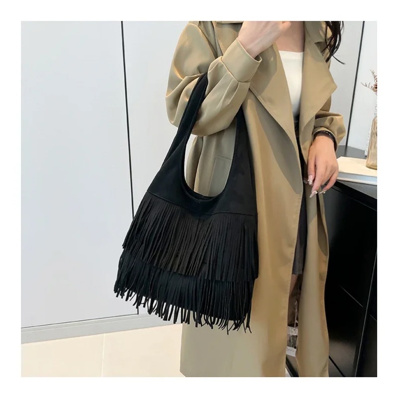 Borse a tracolla con nappe in  - Luxury Bags On Sales recensione e prezzo