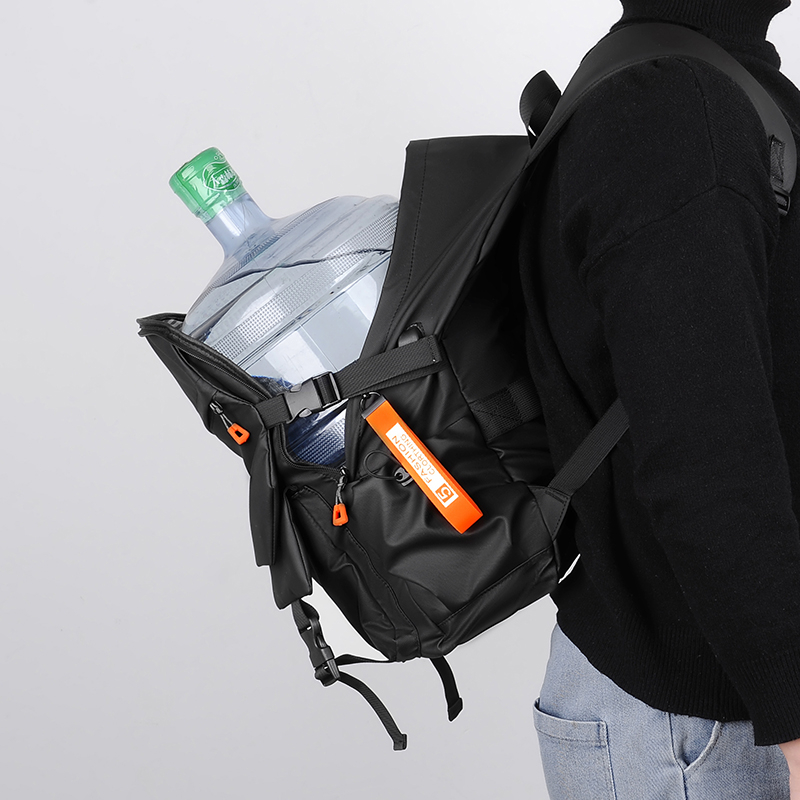 Zaino di Lusso per Uomo, Alta  - Luxury Bags That Fit Laptop recensione e prezzo