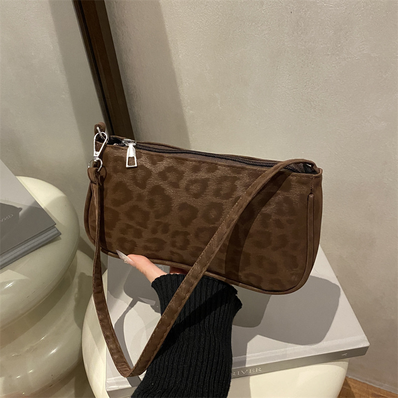 Borsa a Tracolla con Stampa Le - Half Moon Bag Suede recensione e prezzo