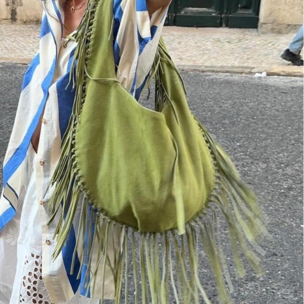 Nuove borse a tracolla da donn - Half Moon Bag Suede recensione e prezzo