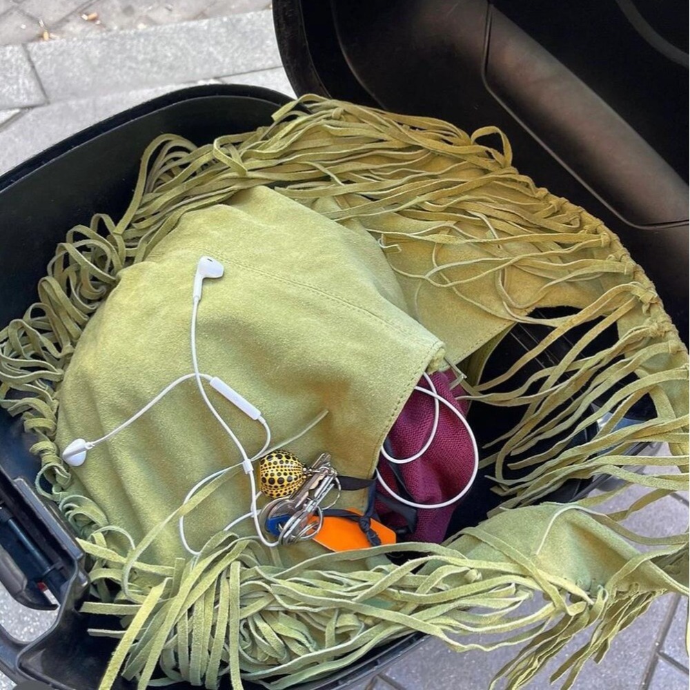 Nuove borse a tracolla da donn - Half Moon Bag Suede recensione e prezzo