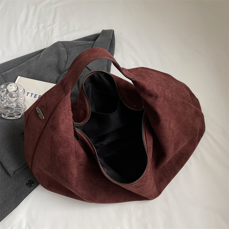 Borse a mezza luna da donna bo - Half Moon Bag Suede recensione e prezzo