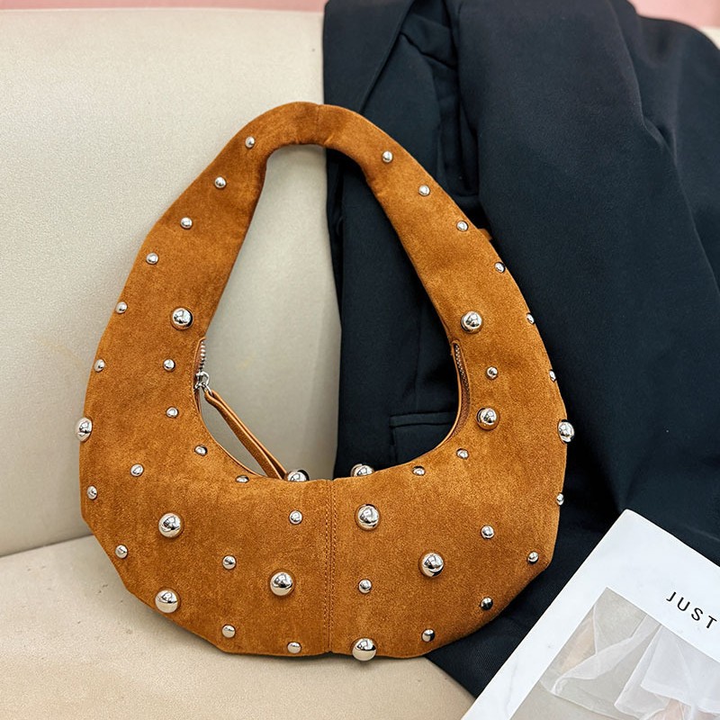 Borse a tracolla da donna a me - Half Moon Bag Suede recensione e prezzo